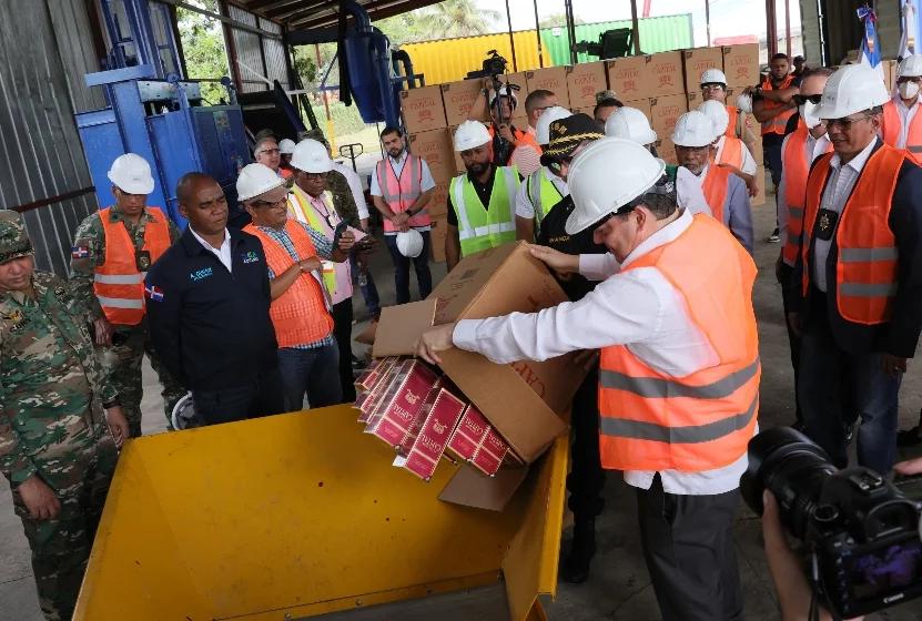 Aduanas incinera 19 millones de cigarrillos Aduanas incinera 19 millones de cigarrillos