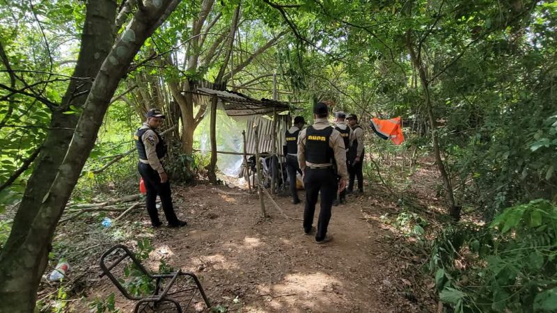 «El Mono» amenaza a la DNCD en La Vega, tras desmantelamiento de punto de drogas «El Mono» amenaza a la DNCD en La Vega, tras desmantelamiento de punto de drogas