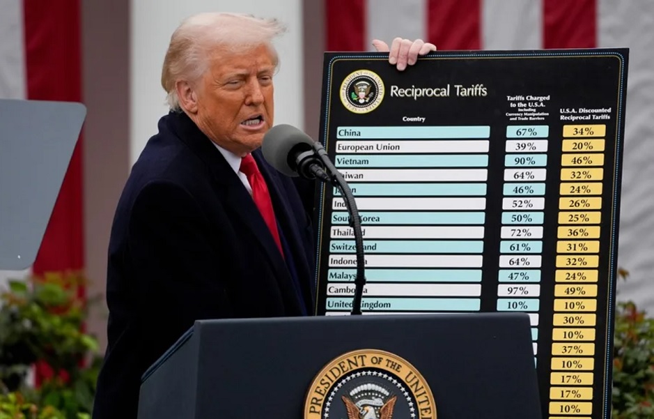 Entra en efecto el arancel del 10% aprobado por Trump para la República Dominicana Entra en efecto el arancel del 10% aprobado por Trump para la República Dominicana