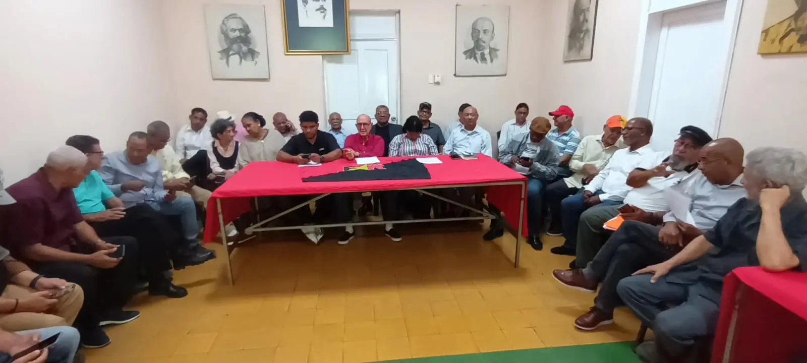 Anuncian marcha por la soberanía nacional para conmemorar los 60 años de la Revolución de Abril Anuncian marcha por la soberanía nacional para conmemorar los 60 años de la Revolución de Abril