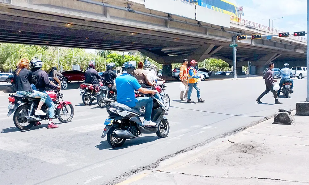 En medio del caos de motoristas, apenas 7 mil tienen licencia En medio del caos de motoristas, apenas 7 mil tienen licencia