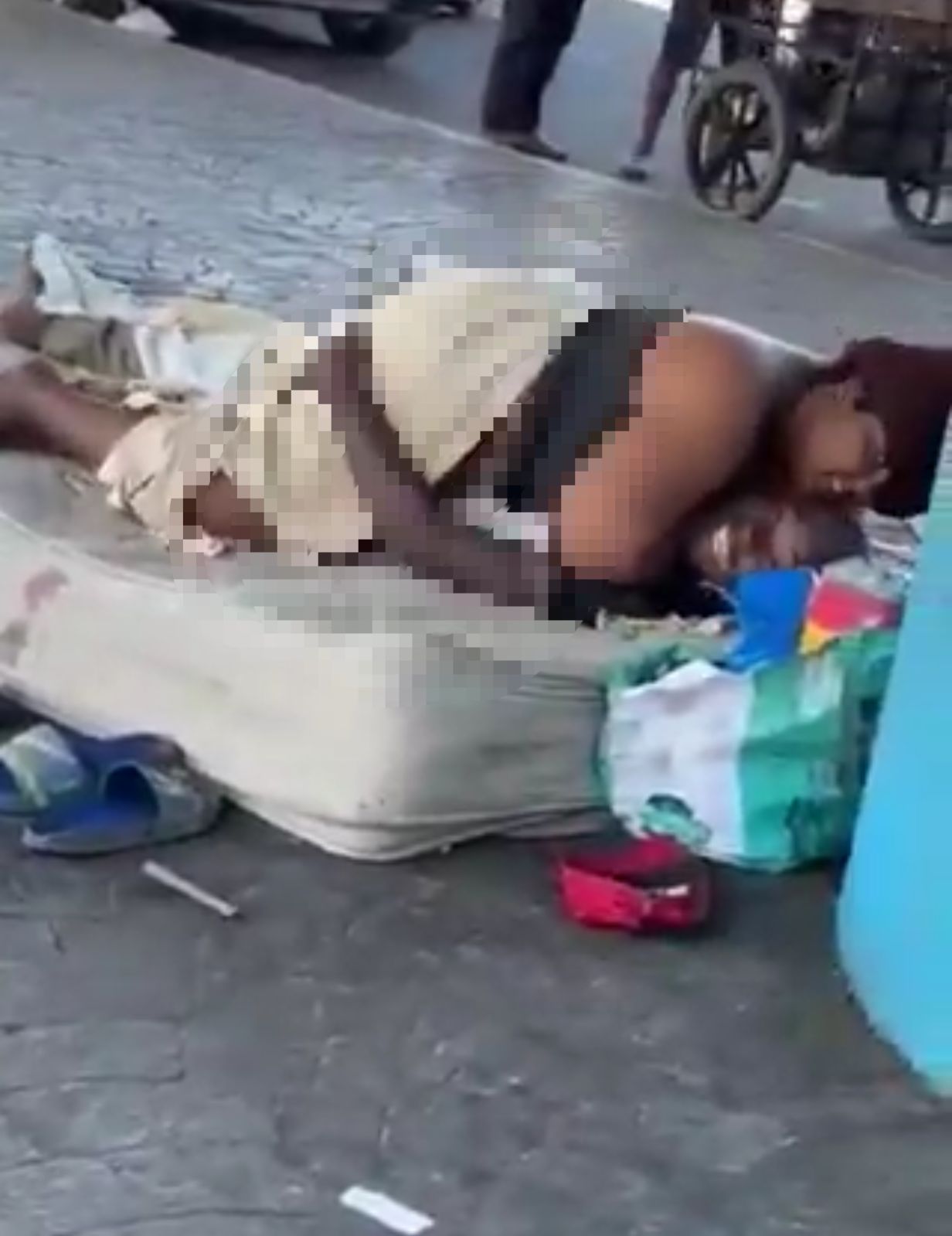 Captan a dos haitianos teniendo relaciones sexuales en la Máximo Gómez