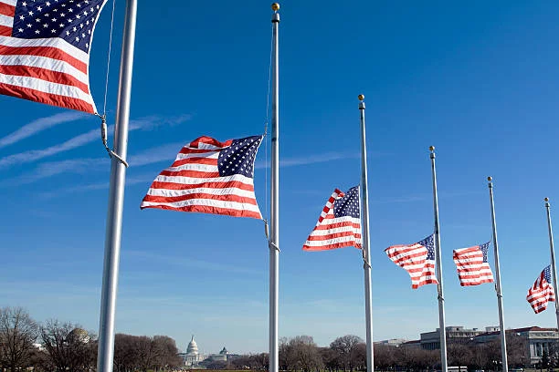 Las banderas en Nueva Jersey ondearán a media asta en memoria de las víctimas del Jet Set Las banderas en Nueva Jersey ondearán a media asta en memoria de las víctimas del Jet Set