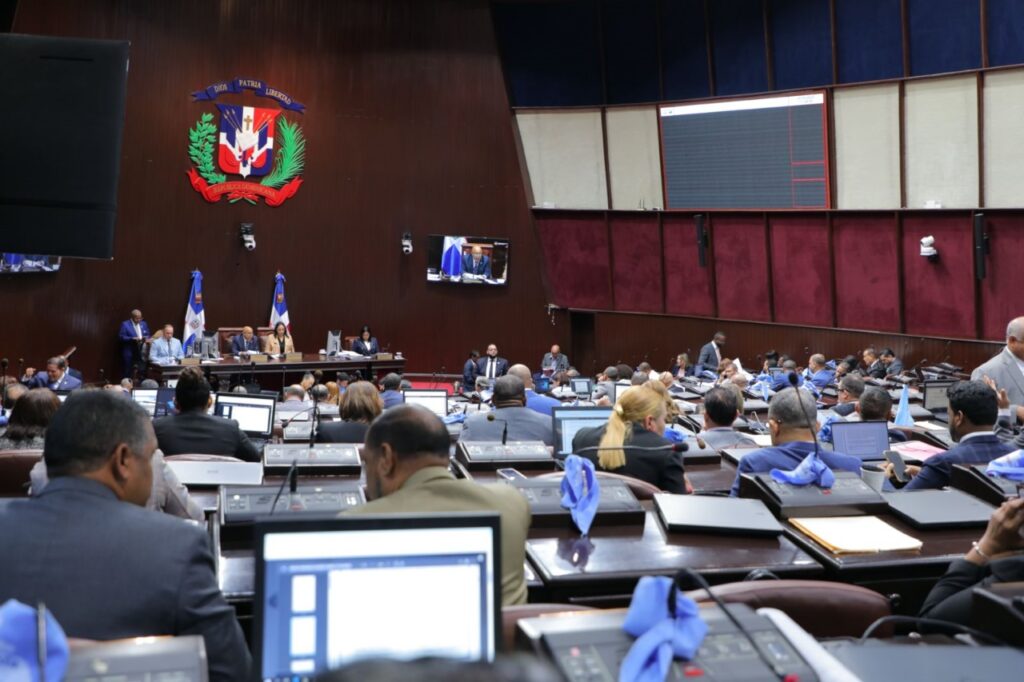 Diputados aprueban venta de 500 inmuebles estatales 