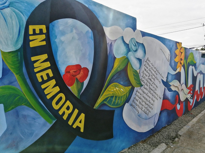 Comunidad de Haina rinde tributo con mural a las víctimas del desplome en Jet Set Comunidad de Haina rinde tributo con mural a las víctimas del desplome en Jet Set