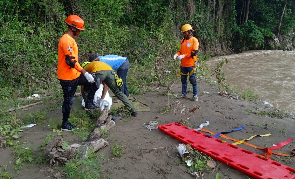 Hallan el cuerpo de joven arrastrado por la crecida de un río en Constanza