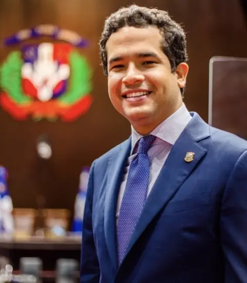 Omar Fernández: Reunión con expresidentes es muestra de madurez política Omar Fernández: Reunión con expresidentes es muestra de madurez política