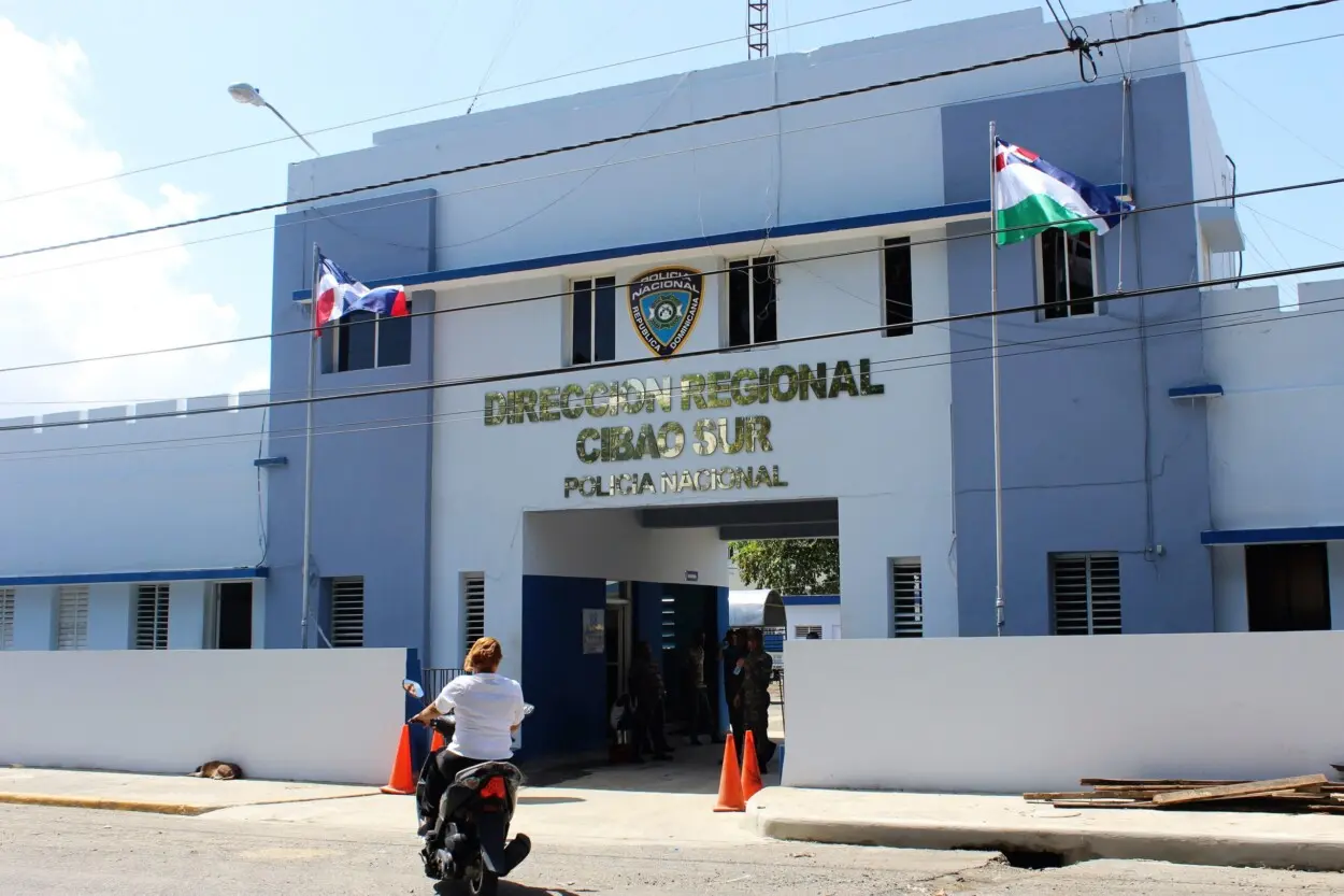 Hombre es arrestado en Bonao por violar y asesinar brutalmente a su tía de 87 años Hombre es arrestado en Bonao por violar y asesinar brutalmente a su tía de 87 años