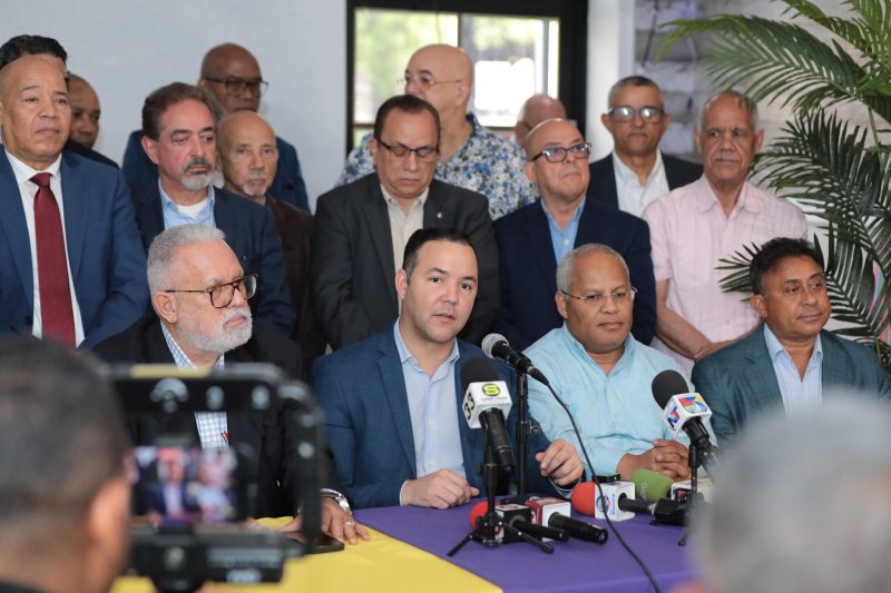 Johnny Pujols lleva a la diáspora la nueva línea política del PLD Johnny Pujols lleva a la diáspora la nueva línea política del PLD