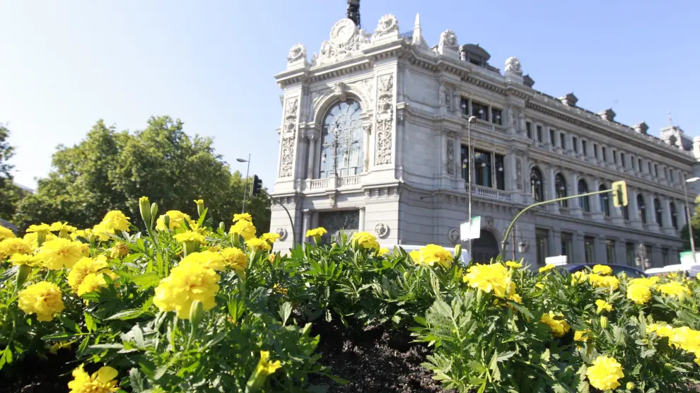 Banco de España advierte indicios de sobreprecio en el mercado inmobiliario