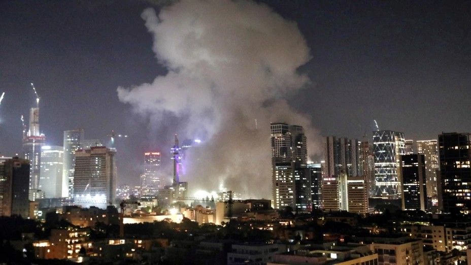 China insta a sus ciudadanos a abandonar Israel ante escalada del conflicto con Irán 