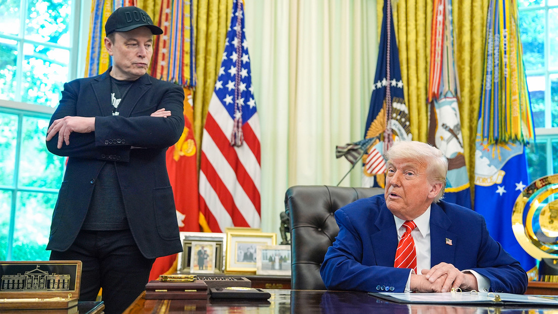 Trump no descarta deportar a Elon Musk y sugiere investigarlo con el DOGE Trump no descarta deportar a Elon Musk y sugiere investigarlo con el DOGE