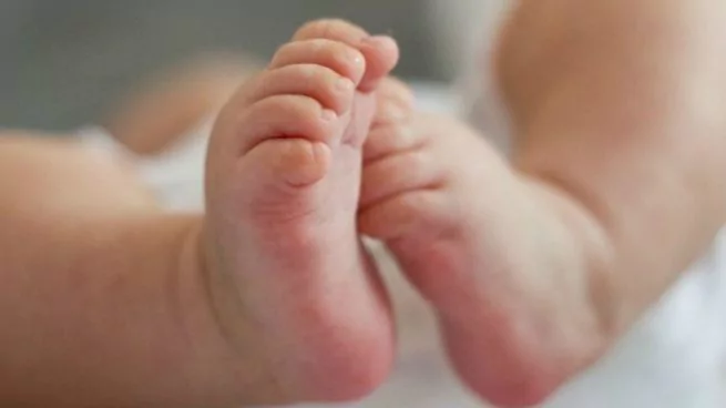 Detienen a niñera por presunto suministro de fármacos psiquiátricos a una bebé
