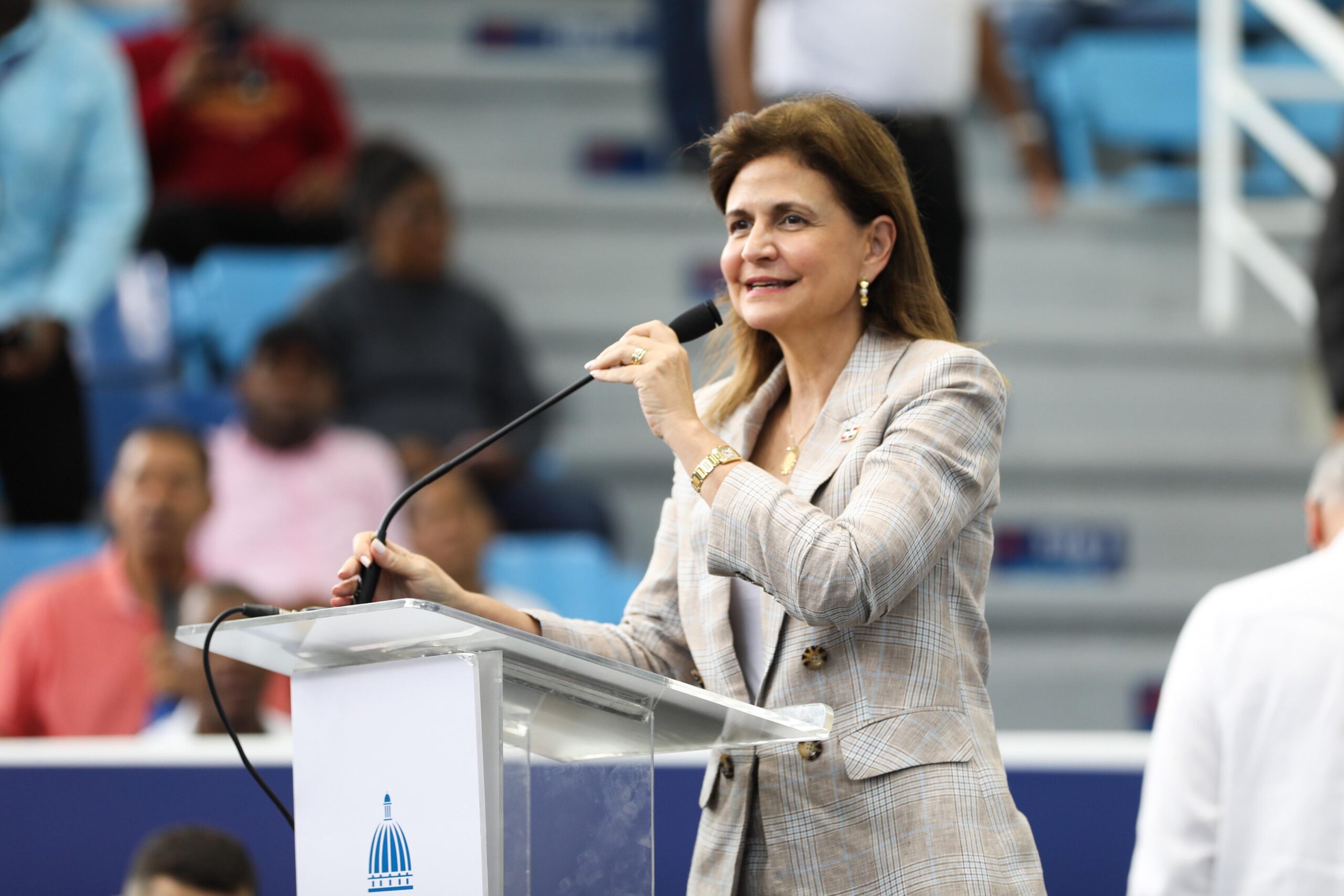 Raquel Peña y ministro Bonilla entregan Pabellón de Halterofilia Dr. José Joaquín Puello en el Parque del Este Raquel Peña y ministro Bonilla entregan Pabellón de Halterofilia Dr. José Joaquín Puello en el Parque del Este