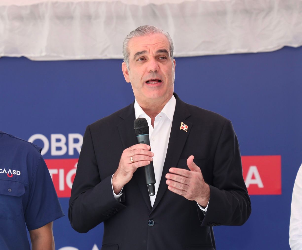 Presidente Abinader pone en marcha el “Plan de Zona”, una transformación histórica para optimizar los servicios de agua y alcantarillado del Gran Santo Domingo Presidente Abinader pone en marcha el “Plan de Zona”, una transformación histórica para optimizar los servicios de agua y alcantarillado del Gran Santo Domingo