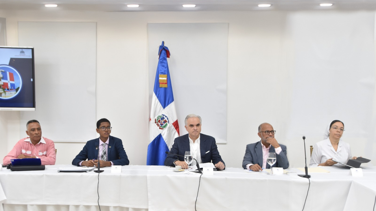 Minerd avanza en gobernanza educativa con nuevo protocolo para garantizar la continuidad del año escolar Minerd avanza en gobernanza educativa con nuevo protocolo para garantizar la continuidad del año escolar