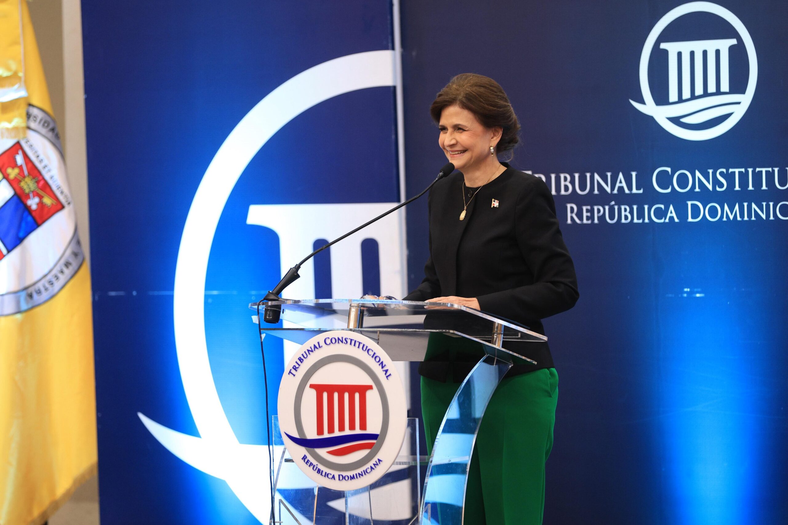 TC realiza Cátedra Magistral Hermanas Mirabal en honor a la Dra. Ana Teresa Paradas; Raquel Peña fue la oradora central TC realiza Cátedra Magistral Hermanas Mirabal en honor a la Dra. Ana Teresa Paradas; Raquel Peña fue la oradora central