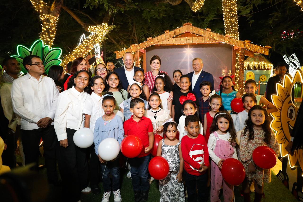 Raquel Peña activa las luces para el regreso de “Villa Navidad” a Santiago