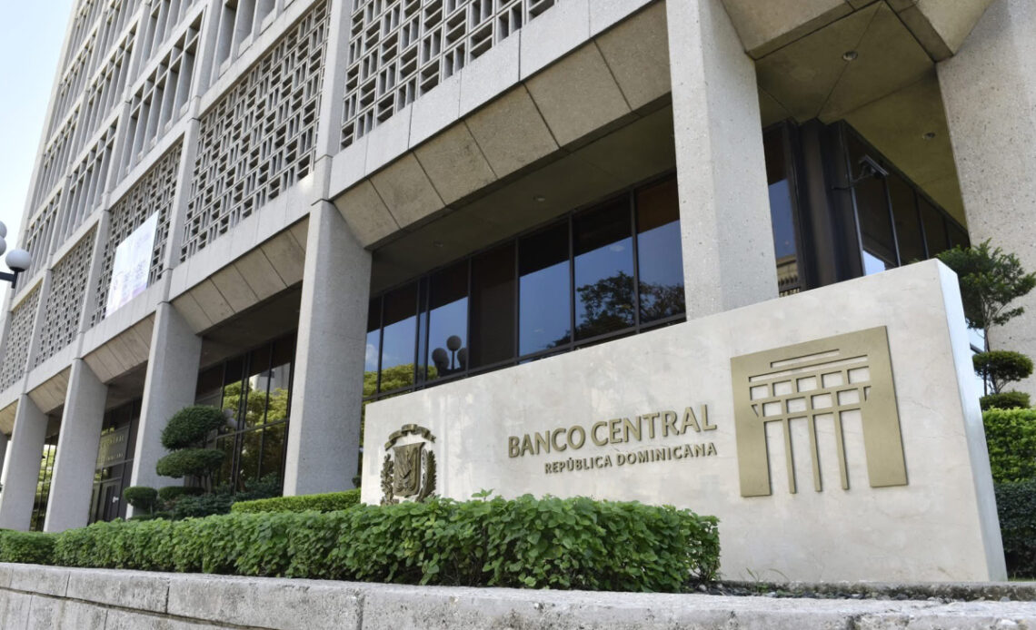 BCRD aclara que recursos del encaje legal sí fueron destinados al sector construcción BCRD aclara que recursos del encaje legal sí fueron destinados al sector construcción