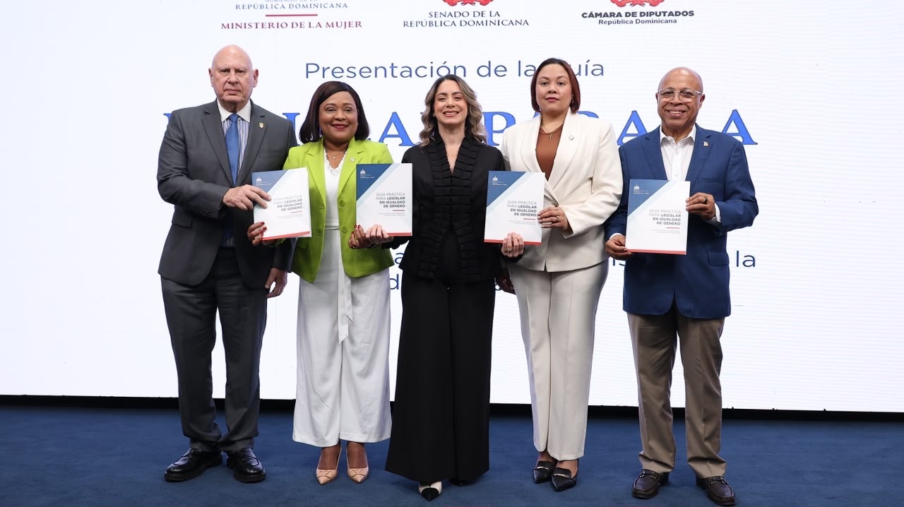 Ministerio de la Mujer promueve legislación con igualdad en Congreso Naciona Ministerio de la Mujer promueve legislación con igualdad en Congreso Naciona