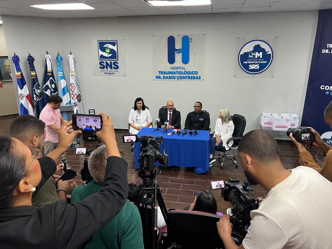 Cada 7 minutos llega una emergencia al Hospital Traumatológico Dr. Darío Contreras, alcanzando las 20 mil atentidas entre junio y septiembre de 2026 Cada 7 minutos llega una emergencia al Hospital Traumatológico Dr. Darío Contreras, alcanzando las 20 mil atentidas entre junio y septiembre de 2026