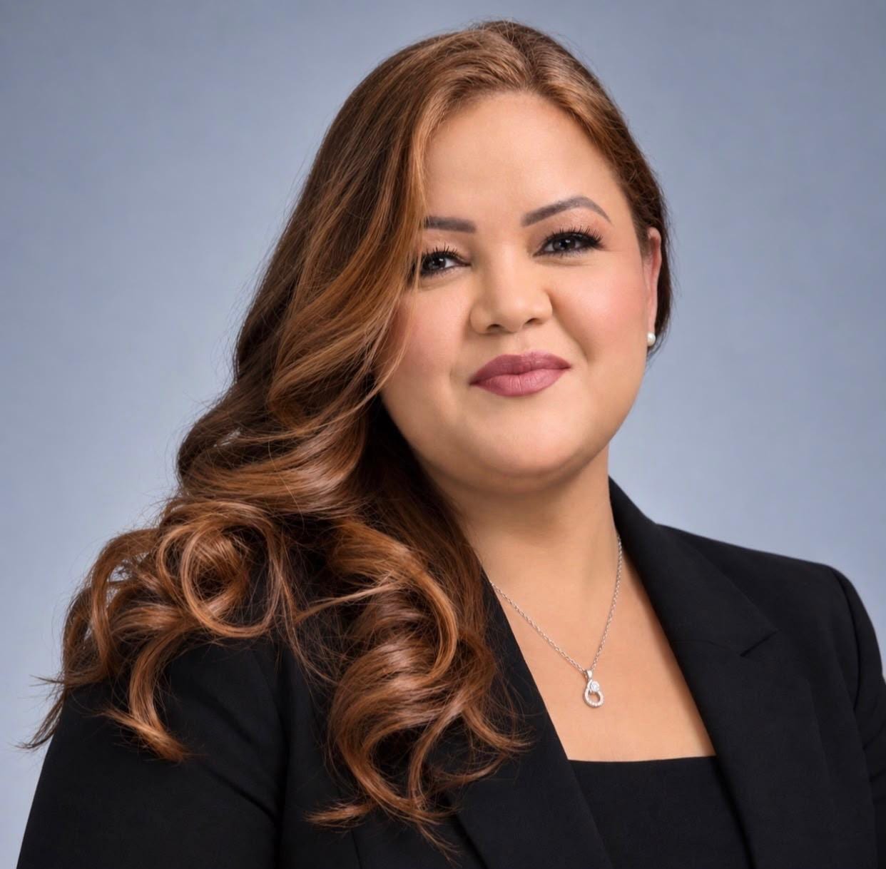 Hay una señal que la clase política dominicana debería tomar en serio: la distancia que parece crecer entre los partidos y una parte de la ciudadanía.