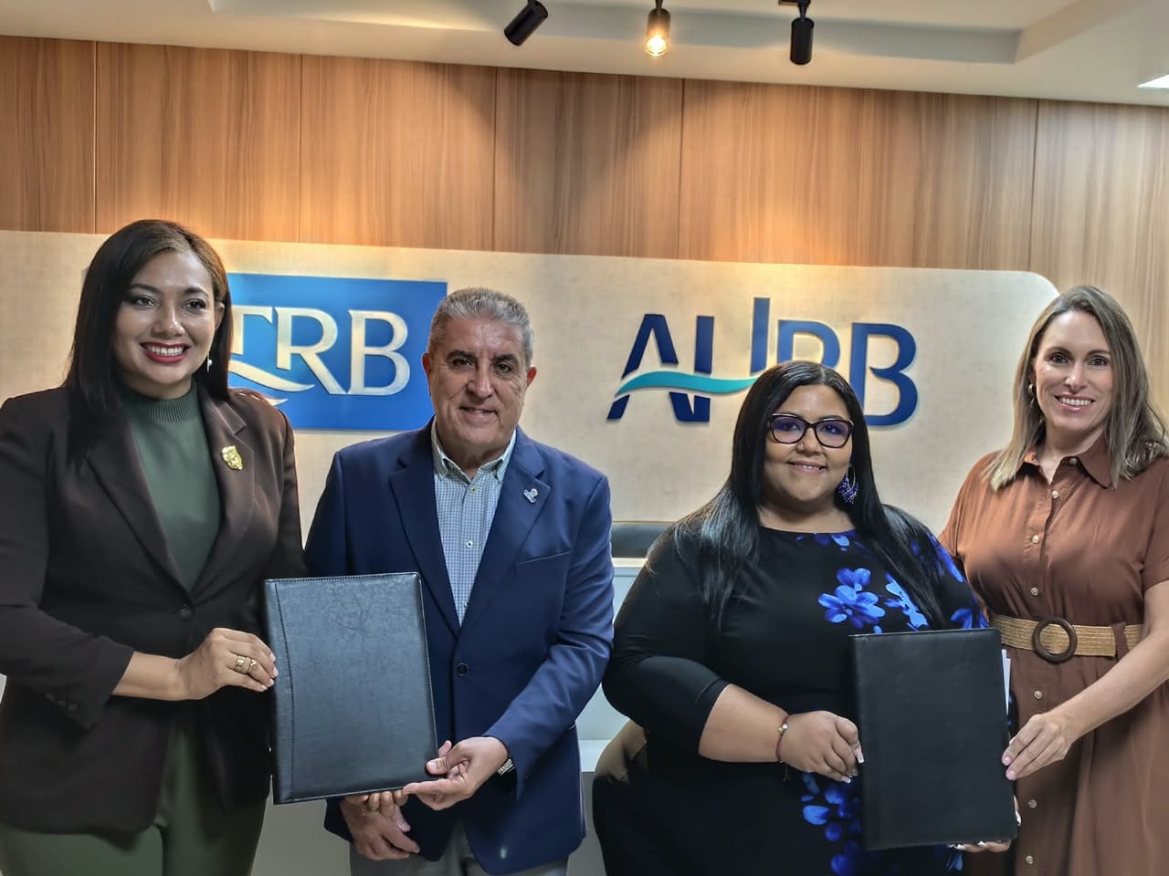 AHRB, CTRB y SODOMEDI unen fuerzas para potenciar la proyección de La Romana y la formación de los medios digitales AHRB, CTRB y SODOMEDI unen fuerzas para potenciar la proyección de La Romana y la formación de los medios digitales